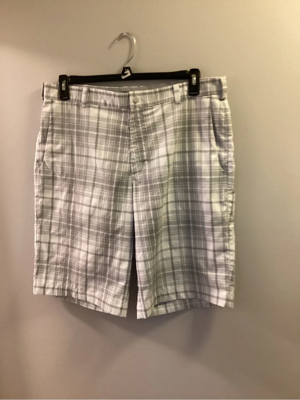 Nike Golf Men’s Dri-FIT Plaid Golf Shorts Gray White Size 36